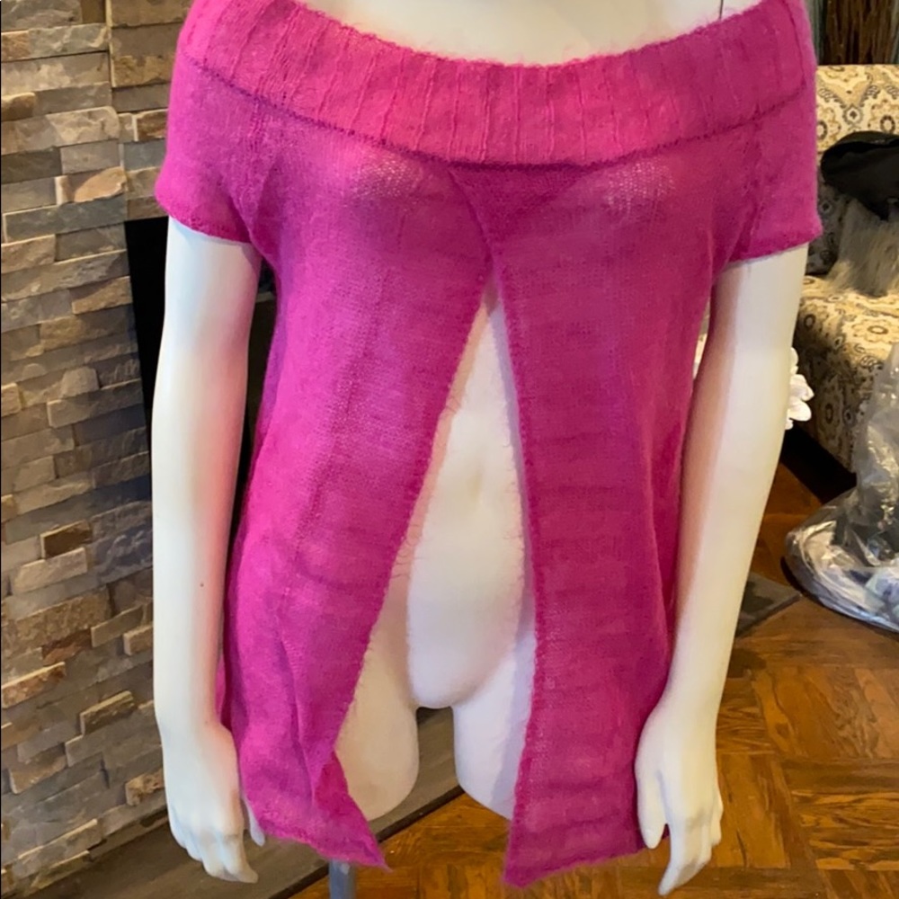 NEGOTIABLE Pretty pink off the shoulder sweater